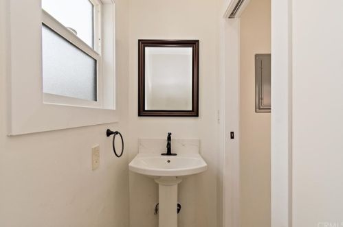 732 Verdugo Rd, Glendale CA  91208-2529 exterior