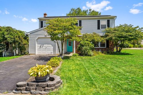 1 Cherry Ln, Wall Township, NJ 07731-2681