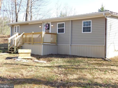 180 Homewood Ave, Falling Waters WV  25419-9737 exterior
