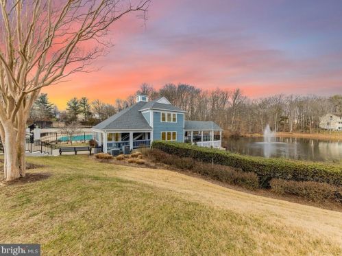 3853 Sunny Brook Ct, Woodbridge, VA 22192-6442