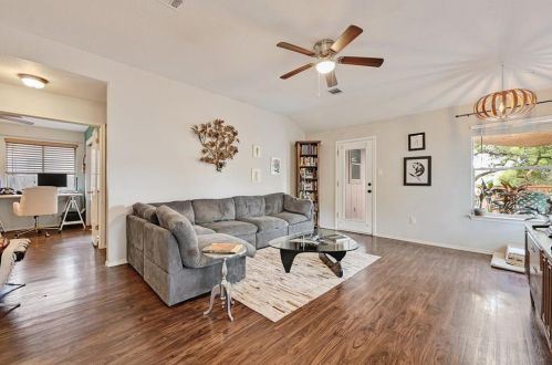 8828 Francia Trl, Austin TX  78748-1626 exterior