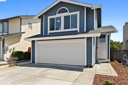 2990 Crystal Creek Dr, San Jose, CA 95133-2901