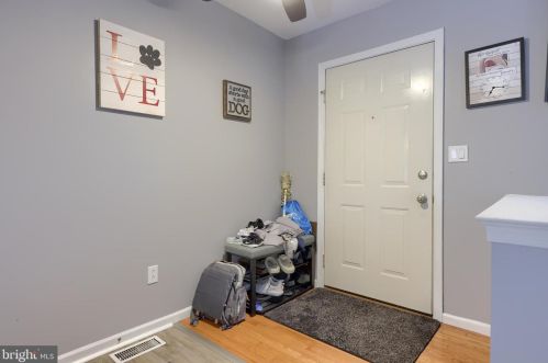 567 State St, Ephrata PA  17522-1741 exterior