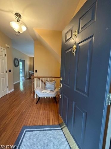 74 Westgate Dr, Annandale, NJ 08801-1654