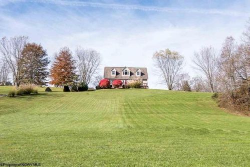 3820 Fairmont Rd, Morgantown WV  26501-7772 exterior