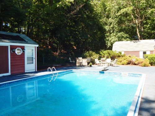 39 Mona Rd, Portland, ME 04103-3618