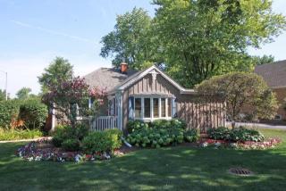 1503 President St, Wheaton, IL 60187-3320