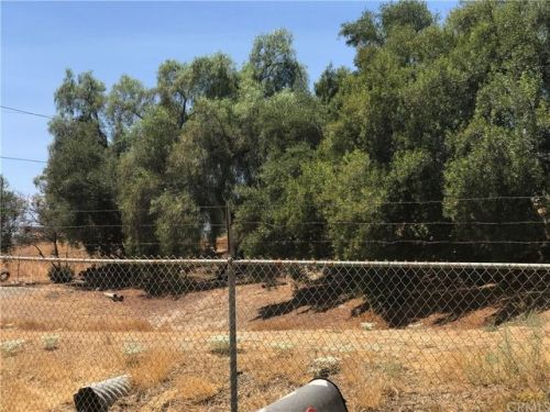 18345 Henry Ter, Perris, CA 92570-9456