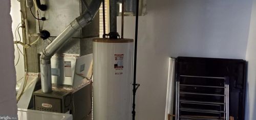 4211 Isbell St, Silver Spring MD 20906-4220 exterior