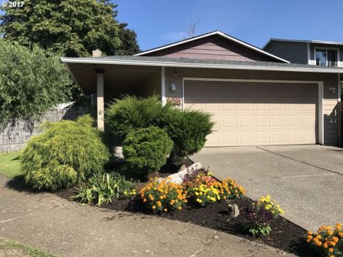 1602 Brixton Ct, Damascus, OR 97080