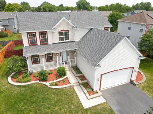 1520 Comanche Dr, Lemont, IL 60490-5530