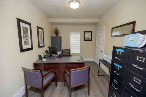 614 15th St, Modesto, CA 95354-2511