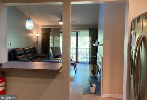 22 Rickard Ct, Trenton NJ 08648-2670 exterior