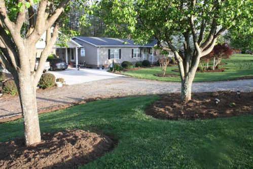 1483 Cox Rd, Ridgeway, VA 24148-5506
