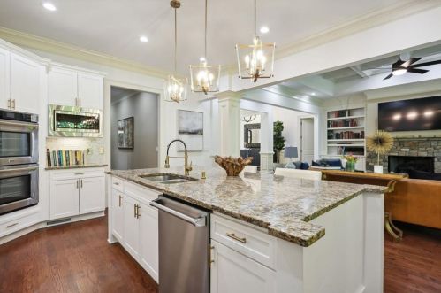 1735 High Trl, Atlanta GA  30339-8470 exterior