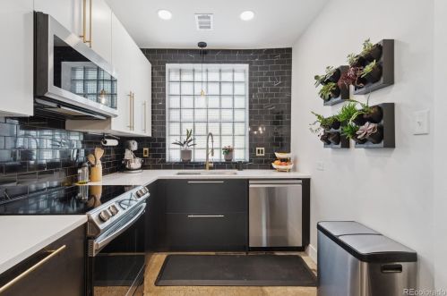 2209 Cherry St, Denver CO  80222-5004 exterior