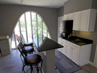 12555 Elm Plz, Omaha NE  68144-3805 exterior