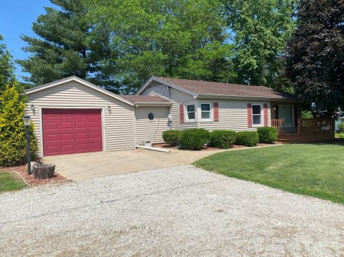 3353 Il Highway 89, Mcnabb, IL 61335-5103