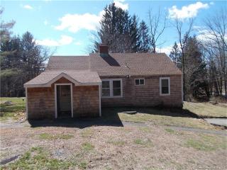 244 Morris Rd, Morris CT  06763-1000 exterior