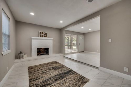 6520 Truman Dr, Fort Worth TX  76112-8032 exterior