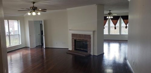 4802 Sentry Woods Ln, Pearland, TX 77584-4953