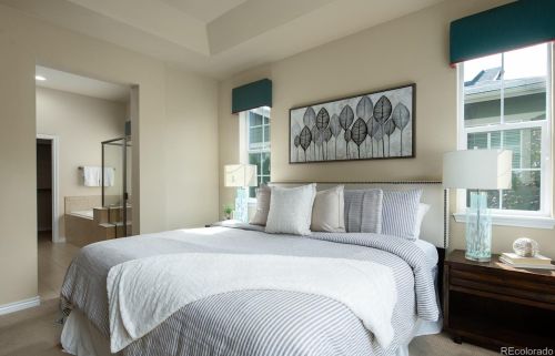 6747 Phillips Pl, Englewood CO 80112-3350 exterior