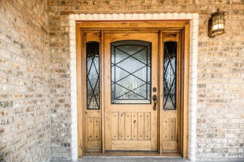 305 Henrietta St, Nocona, TX 76255-2719