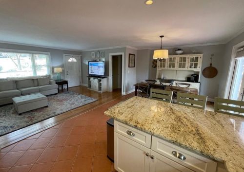 2331 Cortez Way, Atlanta GA  30319-3913 exterior