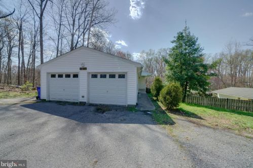 6108 Jerrys Dr, Columbia, MD 21044-3825
