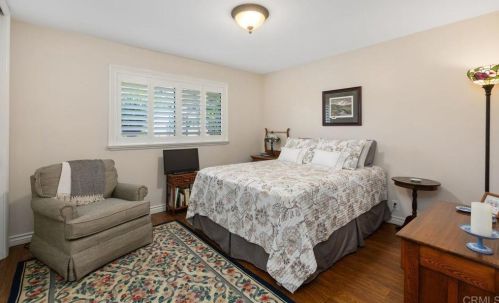 3433 Royal Rd, Vista CA  92084-6616 exterior