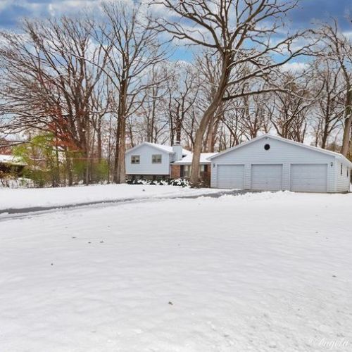 16921 Orchard Valley Dr, Gurnee, IL 60031-2452