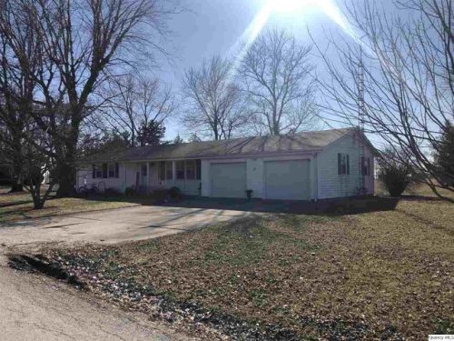 5 Lynn Rose Hts, Mount Sterling, IL 62353-1062