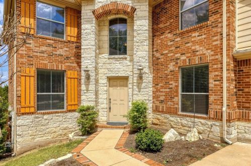 13017 Appaloosa Chase Dr, Austin TX  78732-1973 exterior