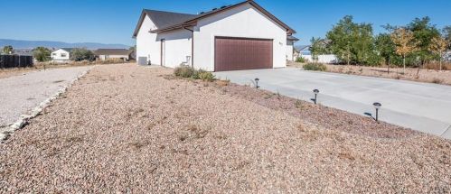 507 Watermelon Dr, Pueblo, CO 81007-2817