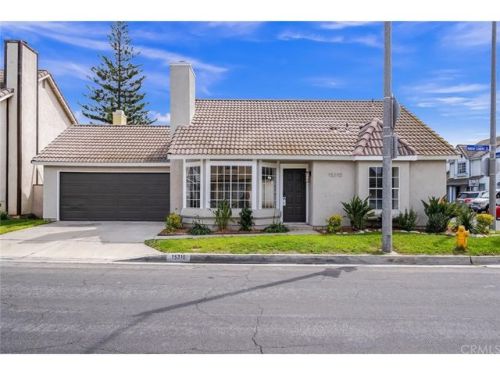 15310 Rancho Clemente Dr, Paramount, CA 90723-4576