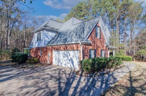 55 Carriage Park Ct, Oxford, GA 30054-4054