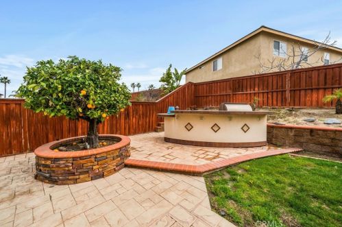 12611 Avocado Way, Riverside CA  92503-7031 exterior