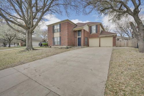 1521 Stratford Dr, Midlothian TX  76063-3357 exterior