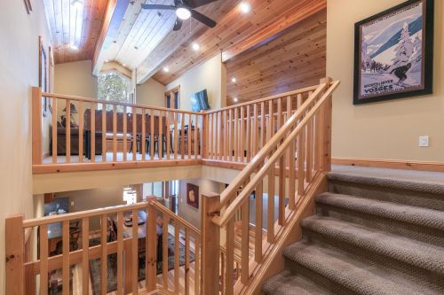 14005 Swiss Ln, Truckee CA  96161-7129 exterior