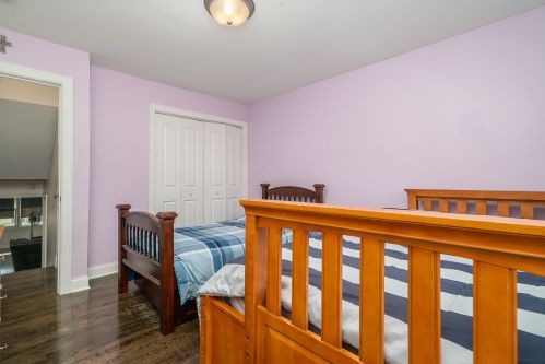 1043 Walter St, Lemont IL  60439-3991 exterior