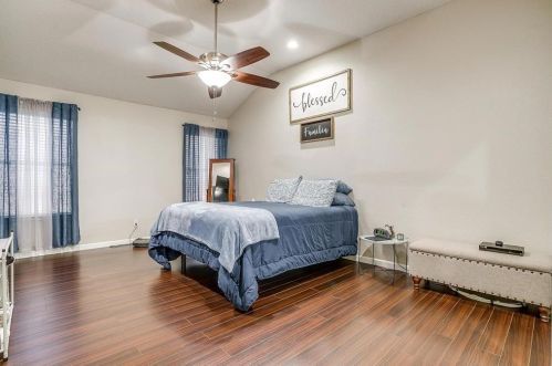 7105 Ashbourne Way, Fort Worth TX  76133-8924 exterior