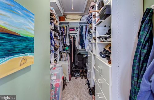 53 Voscek Ct, Trenton NJ 08648-2648 exterior