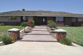 2448 Inyo Ave, Tulare, CA 93274-3408