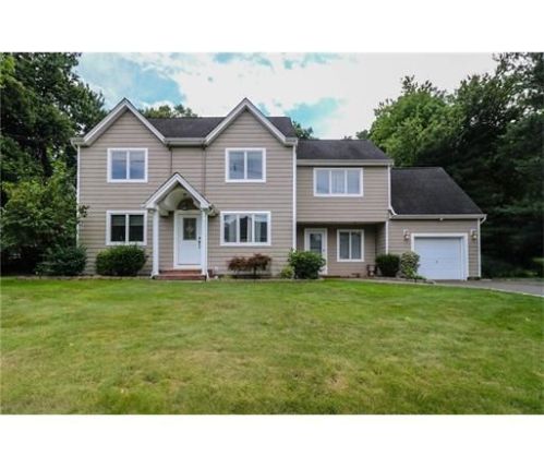 70 Calvert Ave, Edison, NJ 08820-3248