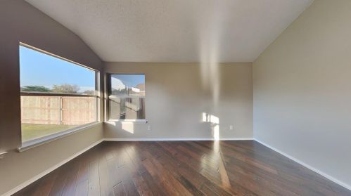 1031 Streamside Dr, Cedar Hill TX 75104-6221 exterior