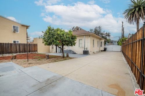 734 Adams St, Glendale CA 91206-2502 exterior