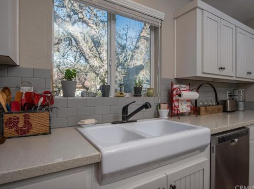 2505 Shoreline Rd, Lake Nacimiento, CA 93426-9621