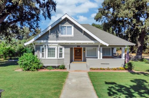4871 Harney Ln, Lodi, CA 95240-6904