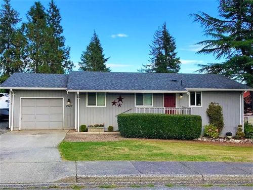 2148 Hawthorne St, Ferndale, WA 98248-9272