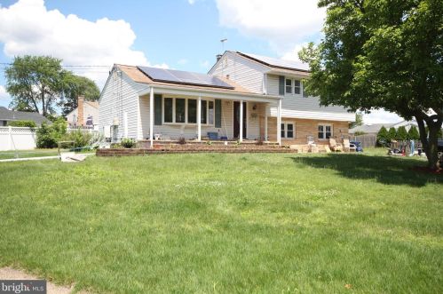 88 Englewood Blvd, Trenton, NJ 08610-1023